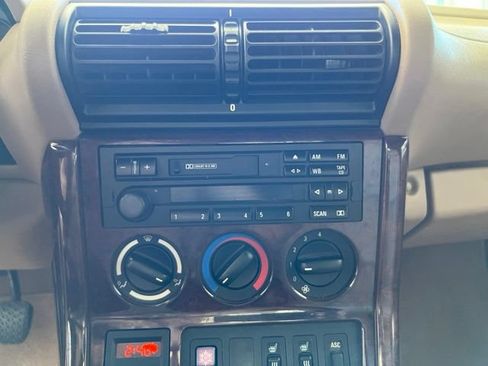 Used 1998 BMW Z3 2.8 RWD image 18