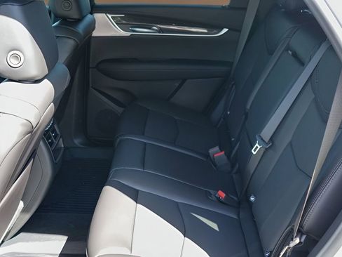 New 2026 Cadillac XT5 Sportv w/ LPO, Onyx Lite Package image 21