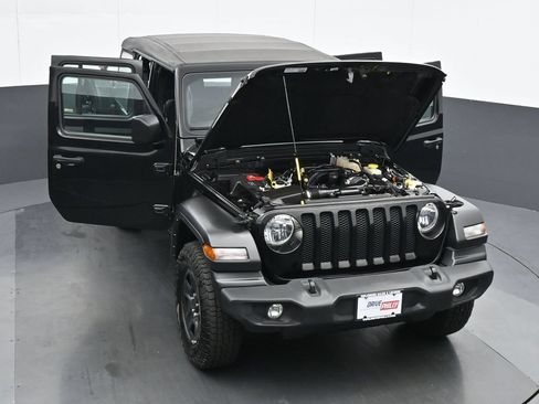 Used 2022 Jeep Wrangler Unlimited Sport AWD/4WD image 33