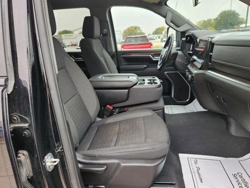 Used 2024 Chevrolet Silverado 2500 LT image 24