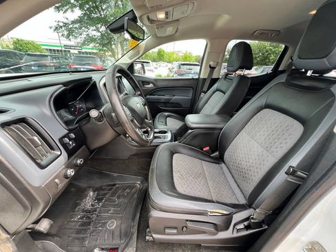 Used 2017 Chevrolet Colorado Z71 AWD/4WD image 18