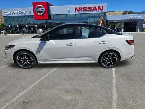 Used 2024 Nissan Sentra SR FWD image 1