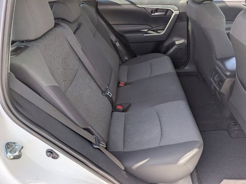 Used 2023 Toyota RAV4 XLE FWD image 5