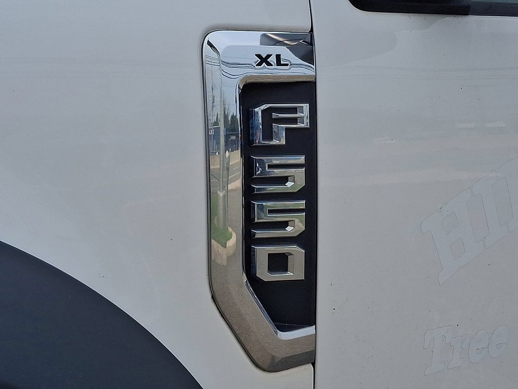 Used 2019 Ford F550 4x4 SuperCab Super Duty image 5
