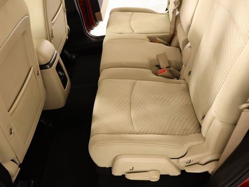 Used 2020 Dodge Journey SE w/ SE Popular Equipment Group image 10