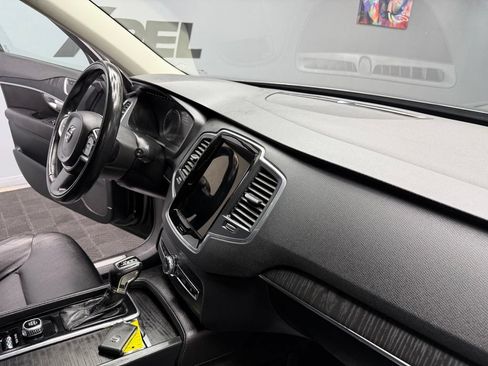 Used 2020 Volvo XC90 T6 Momentum w/ Protection Package Premier AWD/4WD image 51