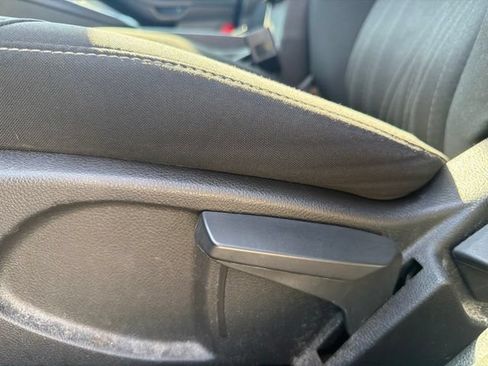Used 2016 Ford Focus SE FWD image 20