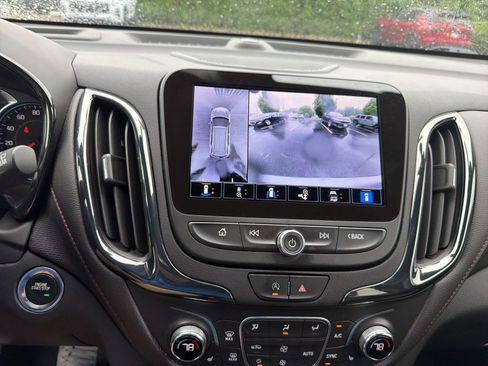 Used 2024 Chevrolet Equinox RS w/ RS Leather Package FWD image 18