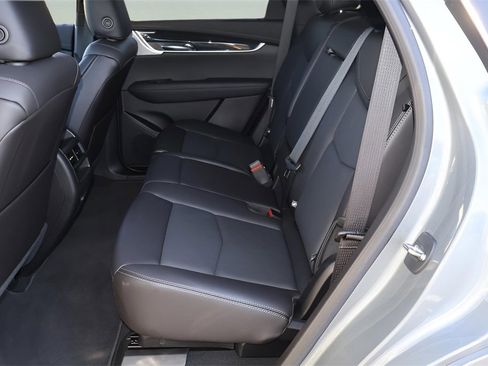 Used 2023 Cadillac XT5 Premium Luxury w/ Technology Package image 10