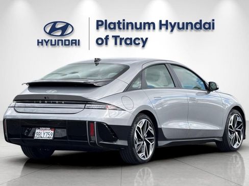 Used 2023 Hyundai Ioniq 6 SEL AWD/4WD image 4