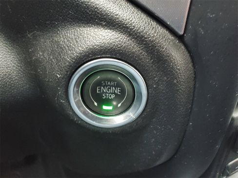 Used 2020 GMC Sierra 2500 SLT w/ SLT Premium Plus Package image 19