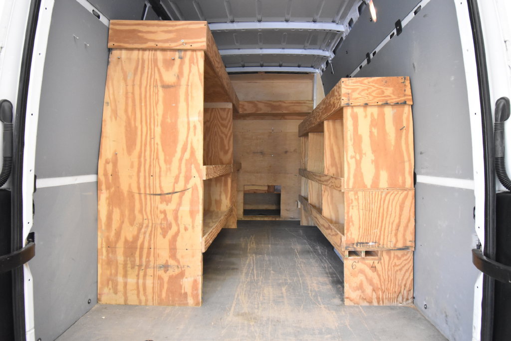 Used 2015 Mercedes-Benz Sprinter 2500 image 26