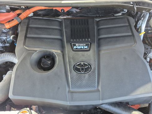 Used 2023 Toyota Tundra Capstone AWD/4WD image 17