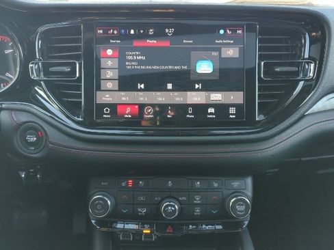 Used 2024 Dodge Durango GT image 15