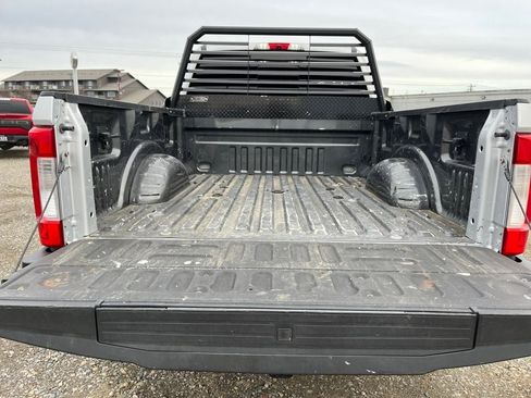 Used 2017 Ford F350 Lariat w/ Lariat Ultimate Package image 5