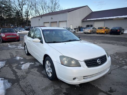 Used 2006 Nissan Altima 2.5 S w/ (P01) Special Edition Pkg image 5