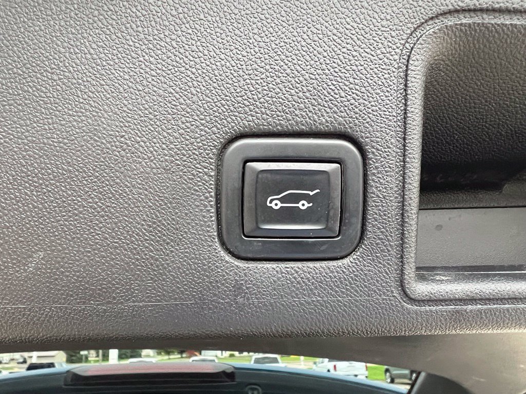 Used 2020 GMC Terrain SLT w/ Preferred Package AWD/4WD image 15