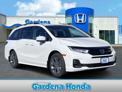 New 2026 Honda Odyssey Touring image 1