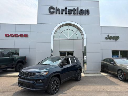 New 2026 Jeep Compass Limited w/ Sun, Sound & Navigation Group AWD/4WD image 1