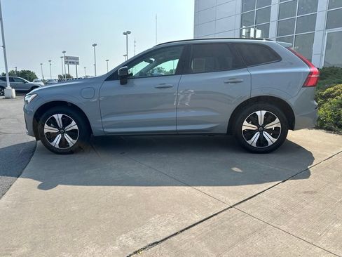 Certified 2025 Volvo XC60 T8 Core w/ Protection Package Premier AWD/4WD image 8