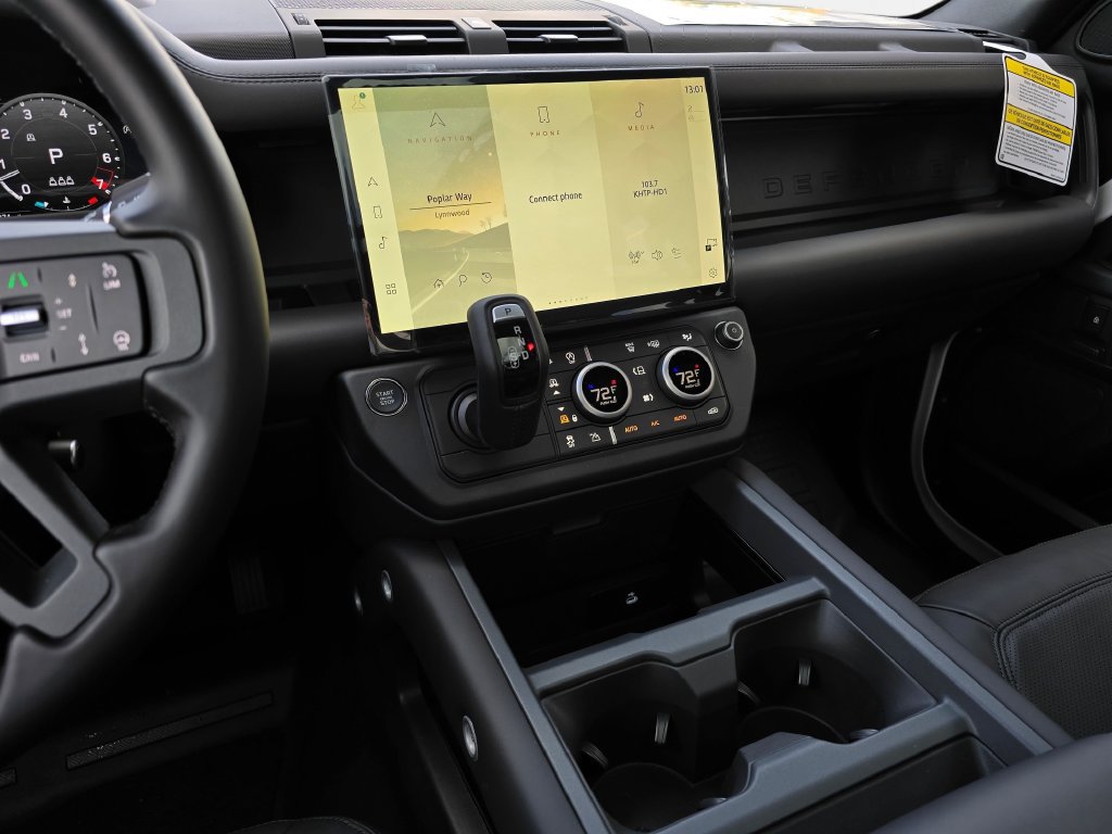 New 2026 Land Rover Defender 110 X-Dynamic SE AWD/4WD image 20
