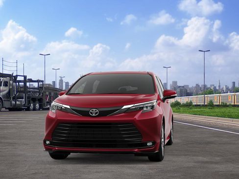 New 2026 Toyota Sienna XLE AWD/4WD image 18