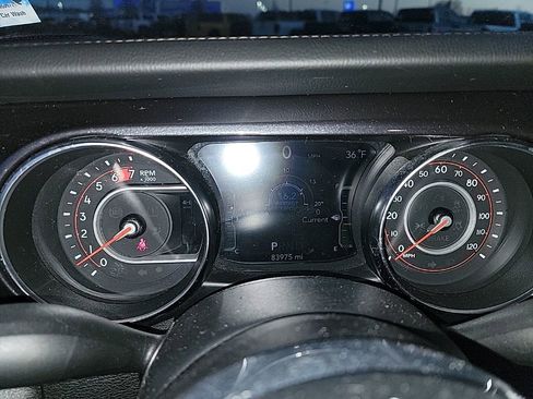 Used 2021 Jeep Wrangler Unlimited Rubicon w/ Trailer Tow Package image 33