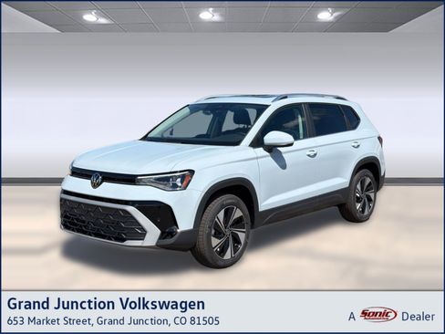 New 2026 Volkswagen Taos SE AWD/4WD image 1