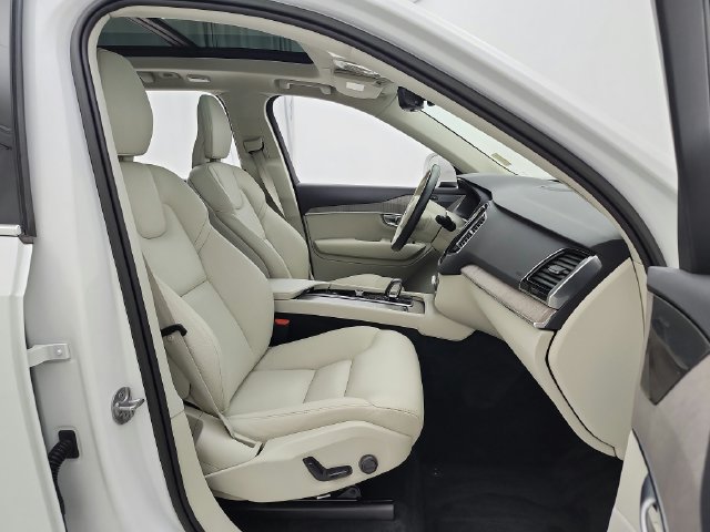 Used 2024 Volvo XC90 B6 Plus w/ Protection Package Premier AWD/4WD image 26