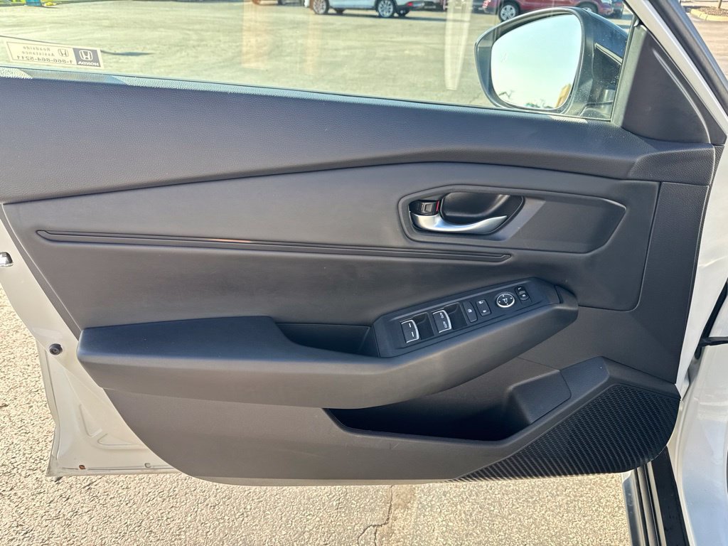 Used 2025 Honda Accord SE image 25