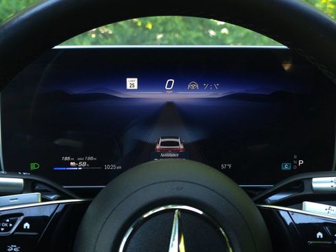 Used 2022 Mercedes-Benz EQS 450+ Sedan image 38