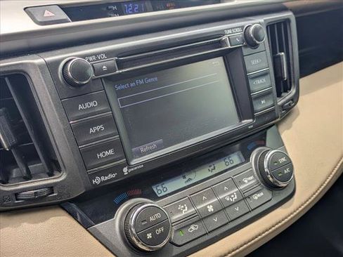 Used 2015 Toyota RAV4 XLE FWD image 8