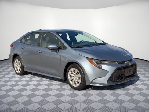 Used 2020 Toyota Corolla LE FWD image 7