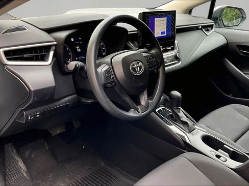 Certified 2025 Toyota Corolla LE FWD image 18