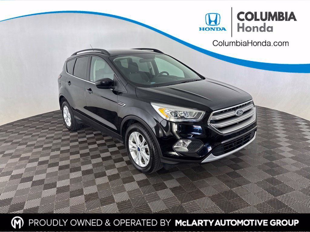 Used 2017 Ford Escape SE w/ Equipment Group 201A FWD 360° Tour