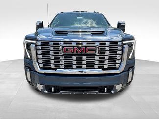 New 2026 GMC Sierra 2500 Denali w/ Denali Reserve Package AWD/4WD video 2