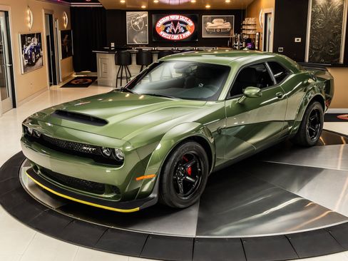 Used 2018 Dodge Challenger SRT Demon w/ Demon Vehicle Storage Package image 5