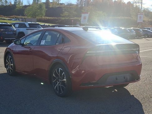 New 2026 Toyota Prius Plug-In Hybrid image 4