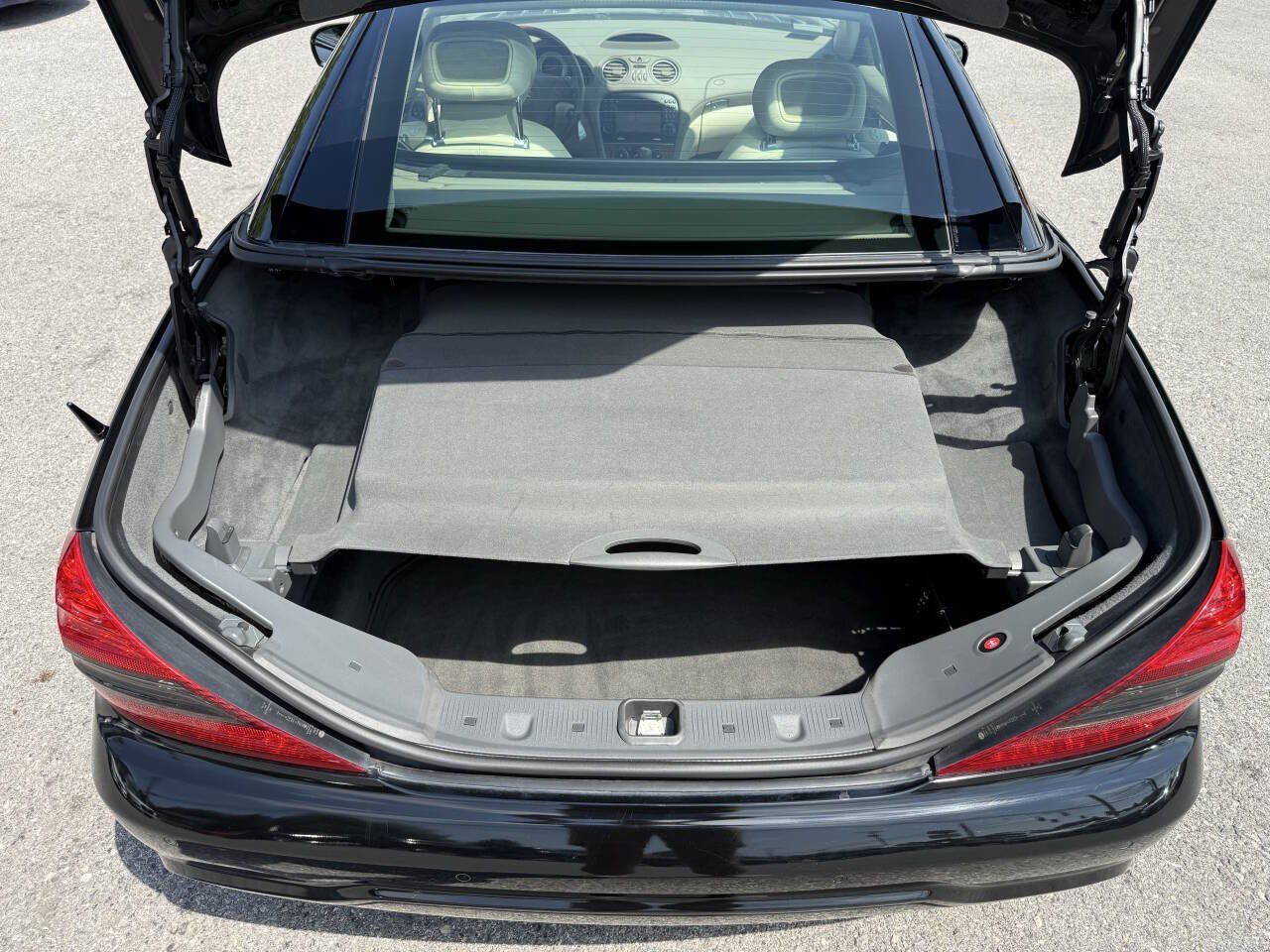 Used 2009 Mercedes-Benz SL 550 image 27