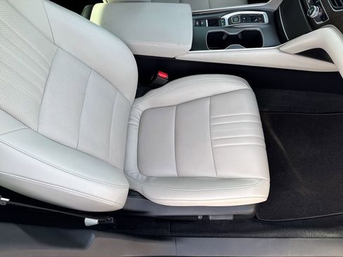 Used 2018 Honda Accord Touring image 24