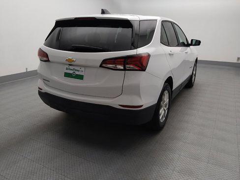 Used 2022 Chevrolet Equinox LS w/ LS Convenience Package FWD image 7