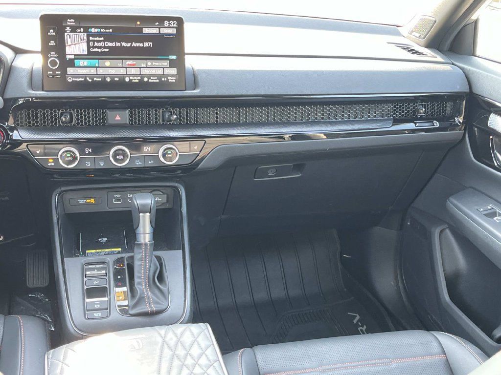 Used 2025 Honda CR-V Sport Touring image 14