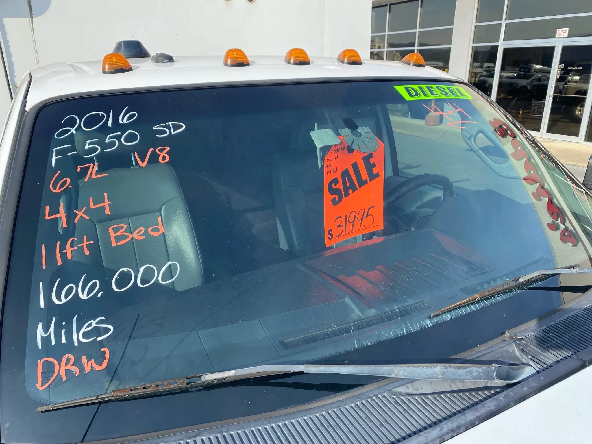 Used 2016 Ford F550 4x4 Regular Cab Super Duty image 3