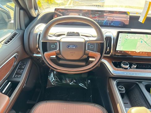 New 2025 Ford Expedition Max King Ranch image 28