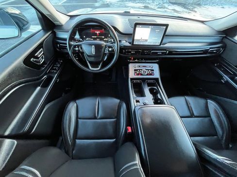 Used 2022 Lincoln Aviator AWD w/ Premium Package image 20