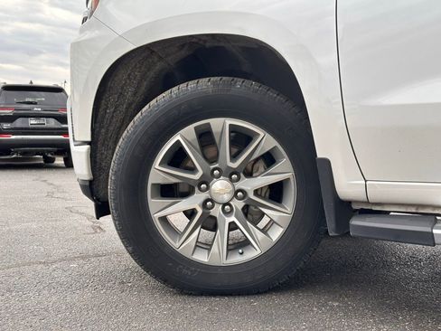 Used 2022 Chevrolet Silverado 1500 High Country w/ Technology Package image 8