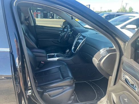 Used 2013 Cadillac SRX FWD image 2