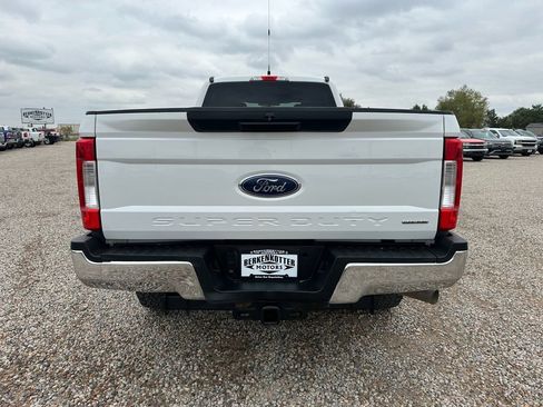 Used 2017 Ford F250 XL w/ Power Equipment Group image 7