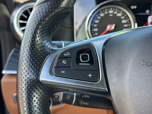 Used 2018 Mercedes-Benz E 400 4MATIC Coupe image 30