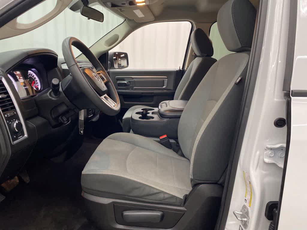 Used 2024 RAM 1500 Classic SLT AWD/4WD image 13